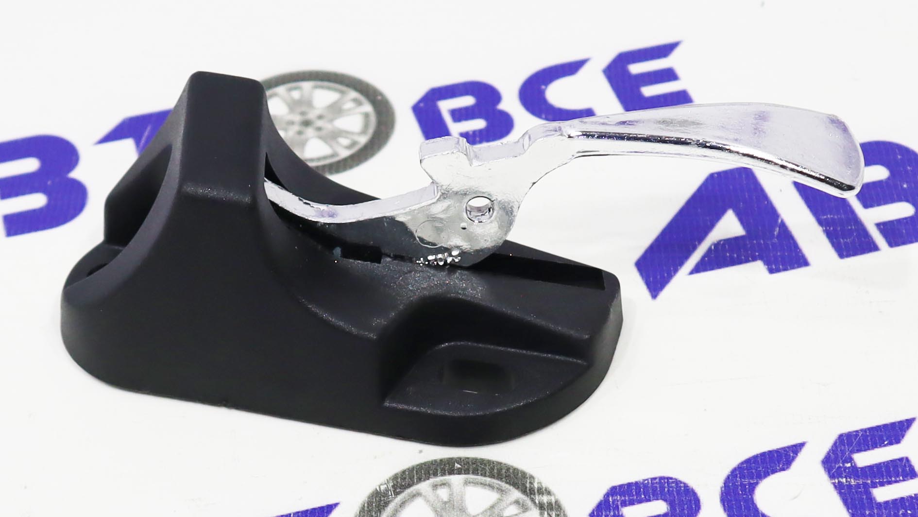 Замок заднего сиденья левый ВАЗ-2121-21213-2102-2104 АвтоВаз